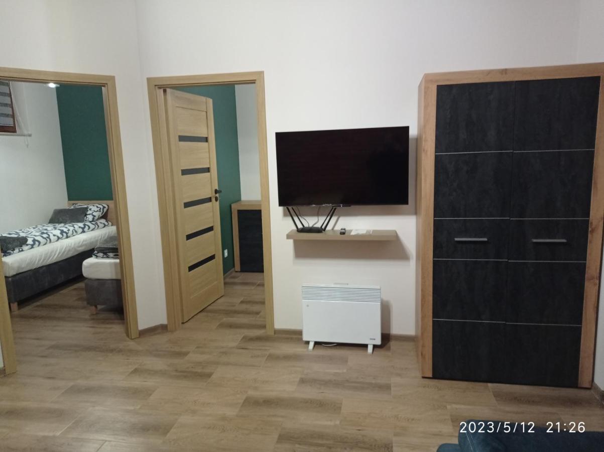 Вілла Loft Park Zator, Lokalizacja Przy Wej Parku Екстер'єр фото
